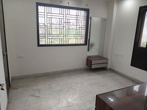 Room in 3 BHK Builder Floor at Paschim Vihar – for Sale