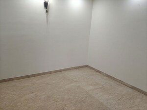 Room in 3 BHK Builder Floor at Paschim Vihar – for Sale
