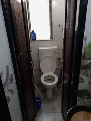 Bathroom in 1.5 BHK Apartment at Anmol CHS Dadar, Dadar West – for Rent