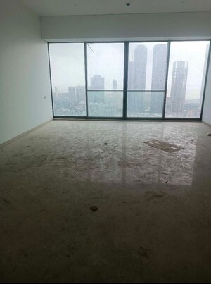 Room in 4 BHK Apartment at Rustomjee Crown, Prabhadevi – for Sale