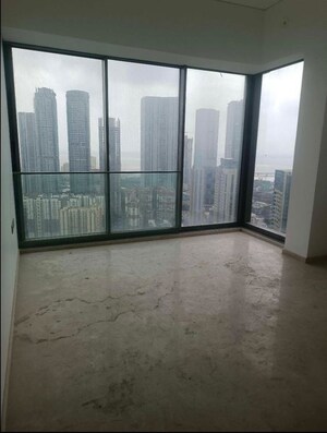 Room in 4 BHK Apartment at Rustomjee Crown, Prabhadevi – for Sale