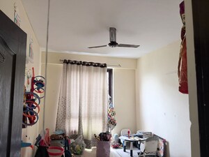 Team Area in 3 BHK Apartment at Tulip White, Sector 69 – for Rent