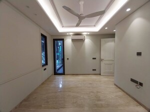 Building Lobby in 3 BHK Builder Floor at Panchsheel Enclave – for Rent