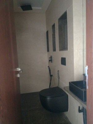 Bathroom in 4 BHK Apartment at Lokhandwala Minerva Mahalaxmi, Mahalaxmi – for Sale