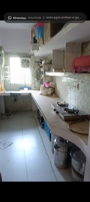 Master Bedroom in 2 BHK Builder Floor at Mukherjee Nagar – for Rent