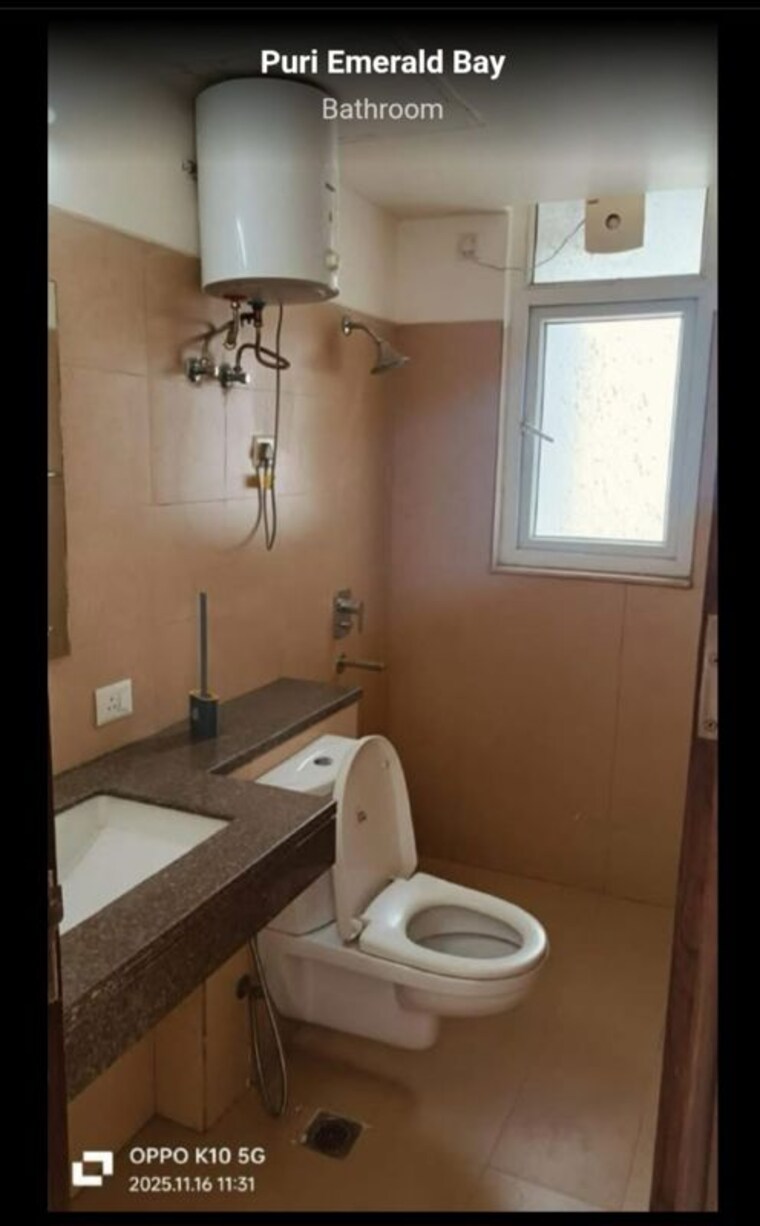 Bathroom, puri-emerald-bay 3 Bedroom 2450 Sq.Ft. Apartment In Sector 104 Gurgaon 10249918
