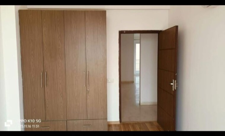 Room, puri-emerald-bay 3 Bedroom 2450 Sq.Ft. Apartment In Sector 104 Gurgaon 10249918