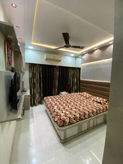 2 BHK Apartment For Sale in Satra One