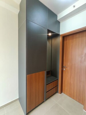 Room in  Apartment at Bhartiya Nikoo Homes Phase 2, Thanisandra Main Road – for Rent