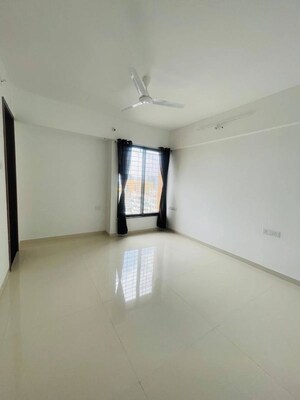 Room in 2 BHK Apartment at ARV Uthville, Kharadi – for Rent