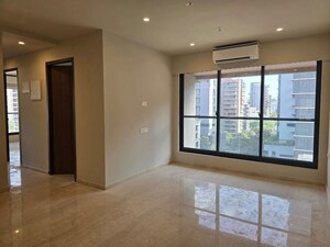 Room in 2 BHK Apartment at Orchid Park, Matunga East – for Rent