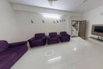 6+ BHK + Pooja Room,Servant Room,Study Room,Extra Room,Basement,Store Room 180 Sq.Yd. Independent House in Hemkunt Colony