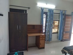 2 BHK + Store Room Apartment For Rent in Sector 40