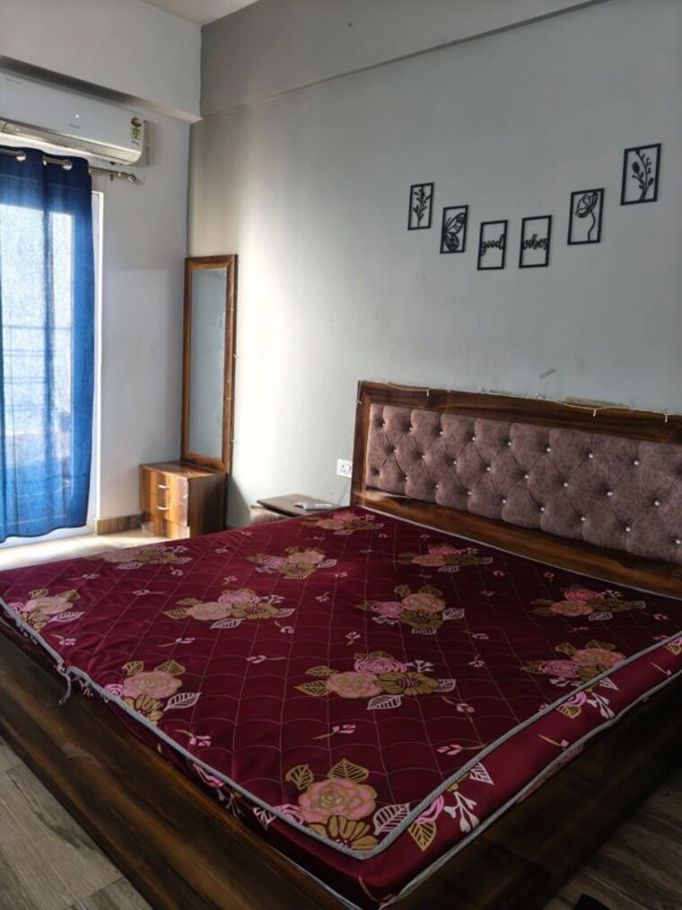 Bedroom, paramount-golfforeste 1 Bedroom 435 Sq.Ft. Apartment In Zeta I Greater Noida Greater Noida 10250076