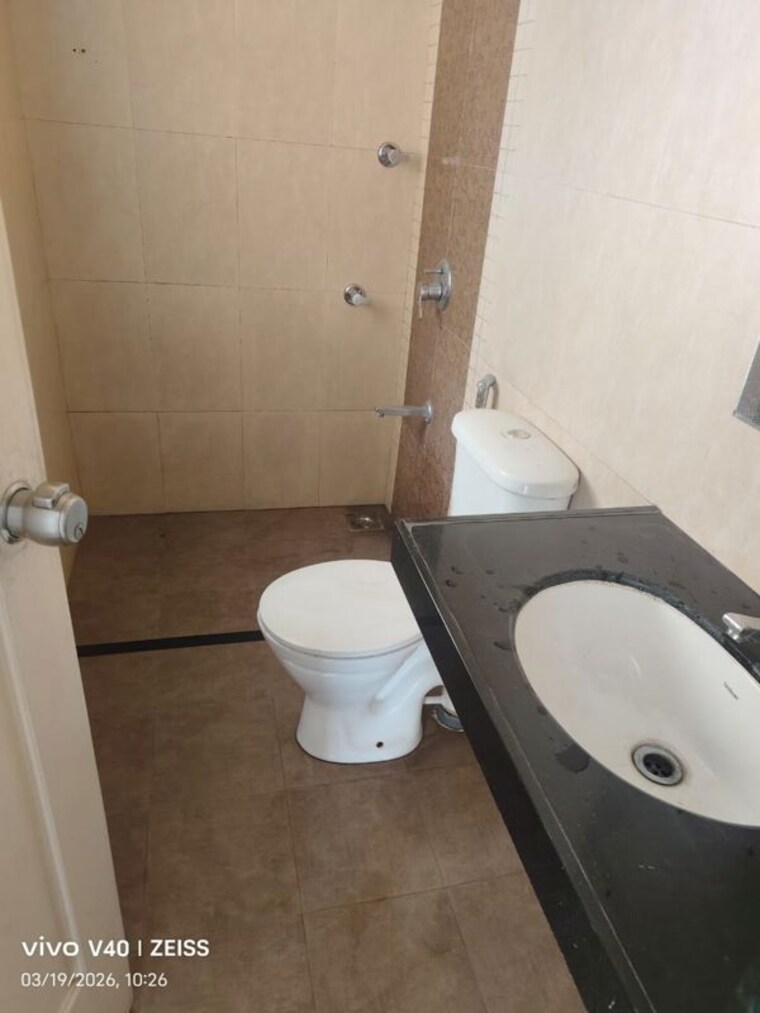 Bathroom, om-tropica 2 Bedroom 820 Sq.Ft. Apartment In Ravet Pune 10250074