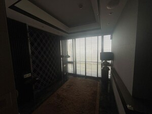 Room in 4 BHK Apartment at Lodha Trump Tower, Worli – for Sale