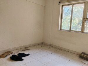 Bedroom in 2 BHK Apartment at Premier Kailash Tower, Powai – for Rent