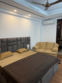 1.5 BHK + Pooja Room Builder Floor For Rent in Sector 56