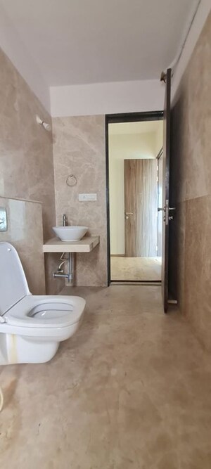 Bathroom in 4 BHK Apartment at Sheth Avalon, Laxmi Nagar – for Rent