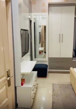 Room in 3.5 BHK Apartment at ATS Advantage, Ahinsa Khand 1 – for Rent