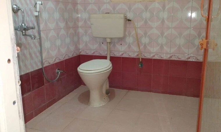 Bathroom, kr puram 5 Bedroom 2200 Sq.Ft. Independent House In Kr Puram Bangalore 10250290