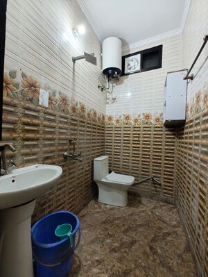 Bathroom in 1 BHK Builder Floor at Govindpuri – for Rent