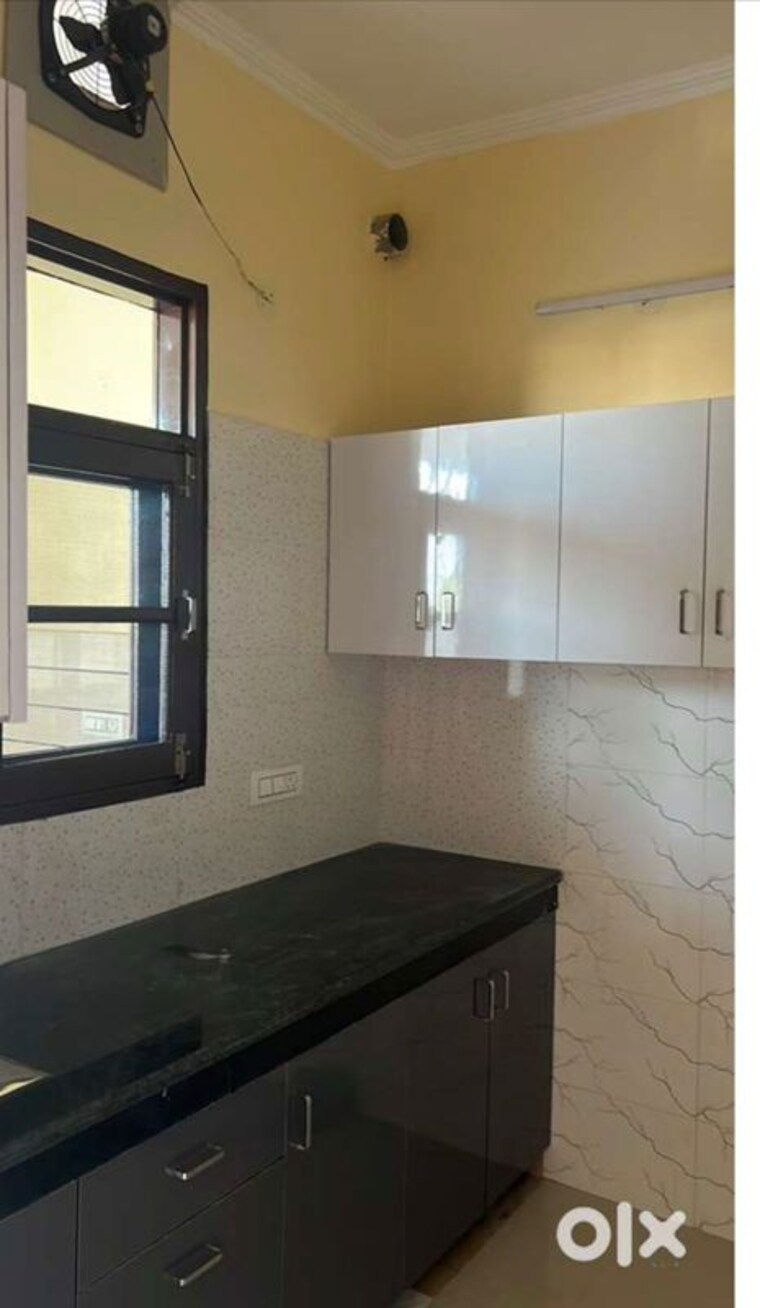 Kitchen, lohgarh 2 Bedroom 1350 Sq.Ft. Apartment In Lohgarh Zirakpur 10250339