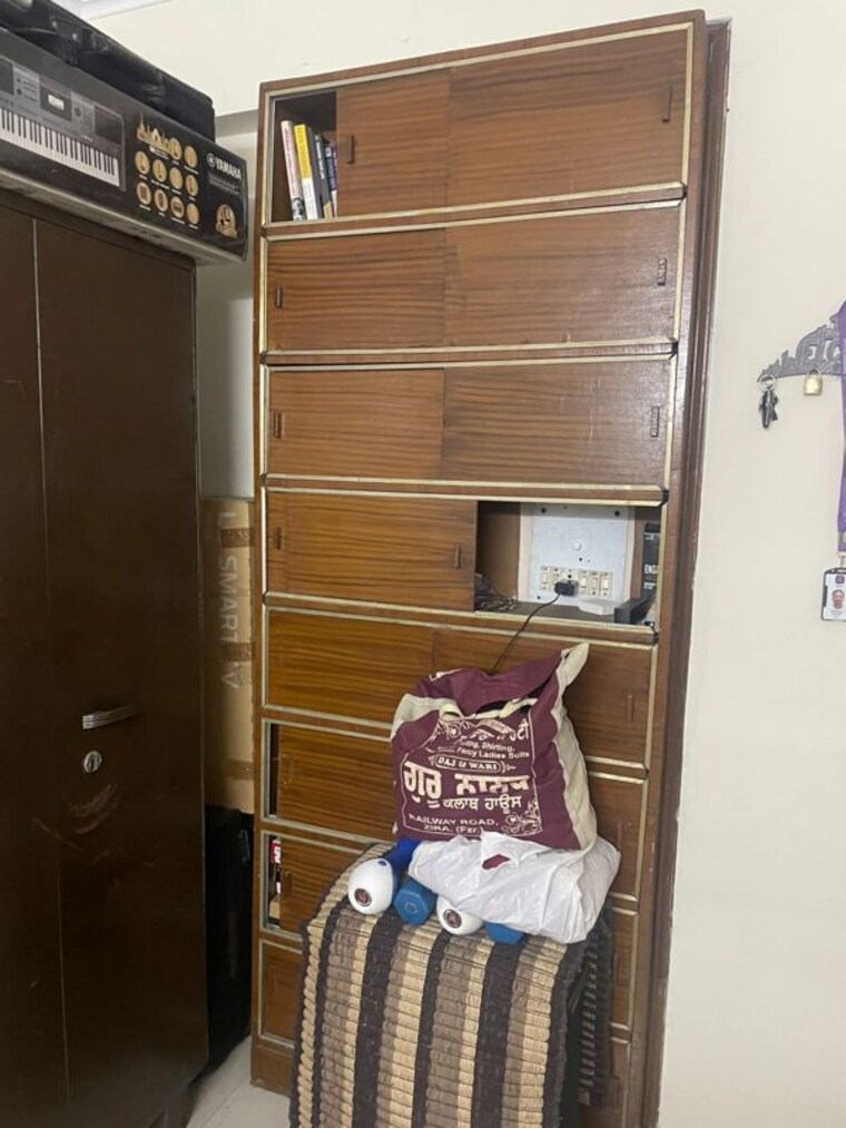 Other, shivalik colony 3 Bedroom 1800 Sq.Ft. Apartment In Shivalik Colony Delhi 10250351