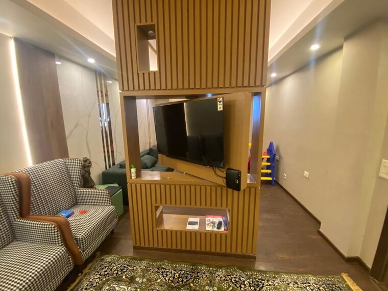Living Room, mahagun-mezzaria 4 Bedroom 4425 Sq.Ft. Apartment In Sector 78 Noida 10250313