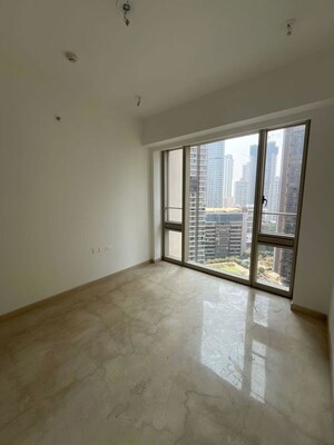 Room in 3 BHK Apartment at Lodha Kiara, Worli – for Sale