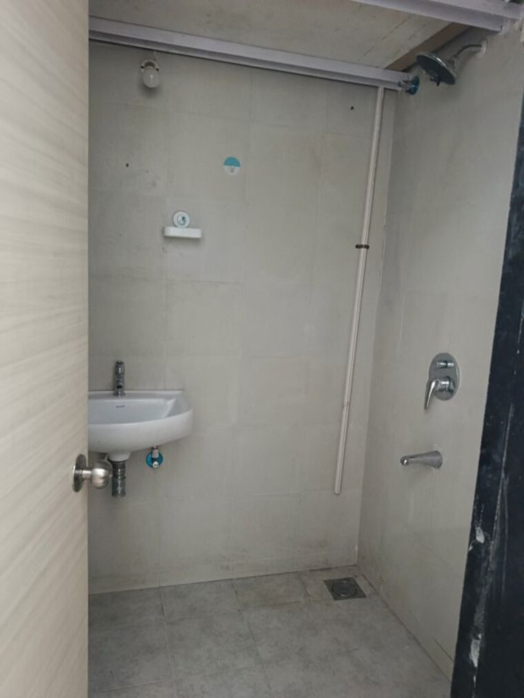 Other, city-view-building 1 Bedroom 450 Sq.Ft. Apartment In Worli Mumbai 10250381