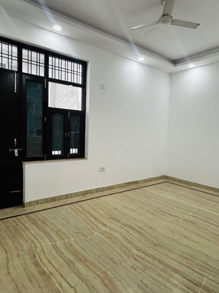 Cover Image, green fields colony 4 Bedroom 350 Sq.Yd. Builder Floor In Green Fields Colony Faridabad 10250375