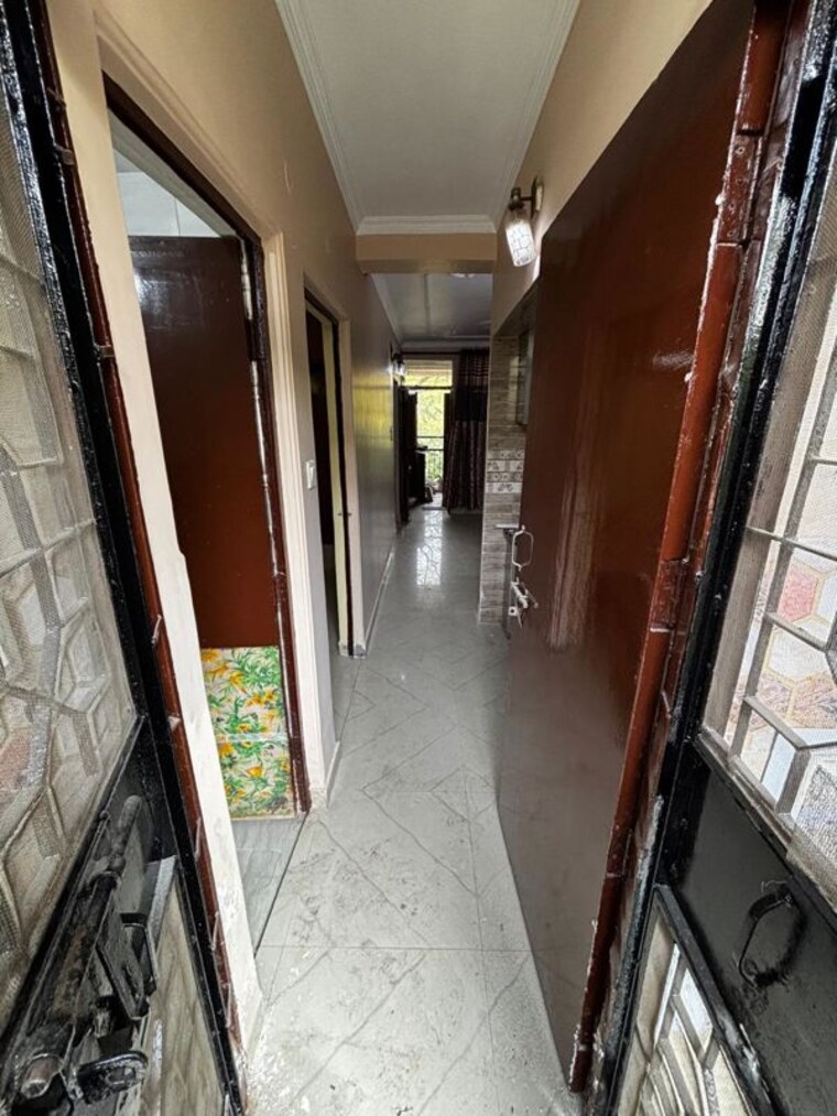 Balcony, sector 31 2 Bedroom 1200 Sq.Ft. Builder Floor In Sector 31 Noida 10250330