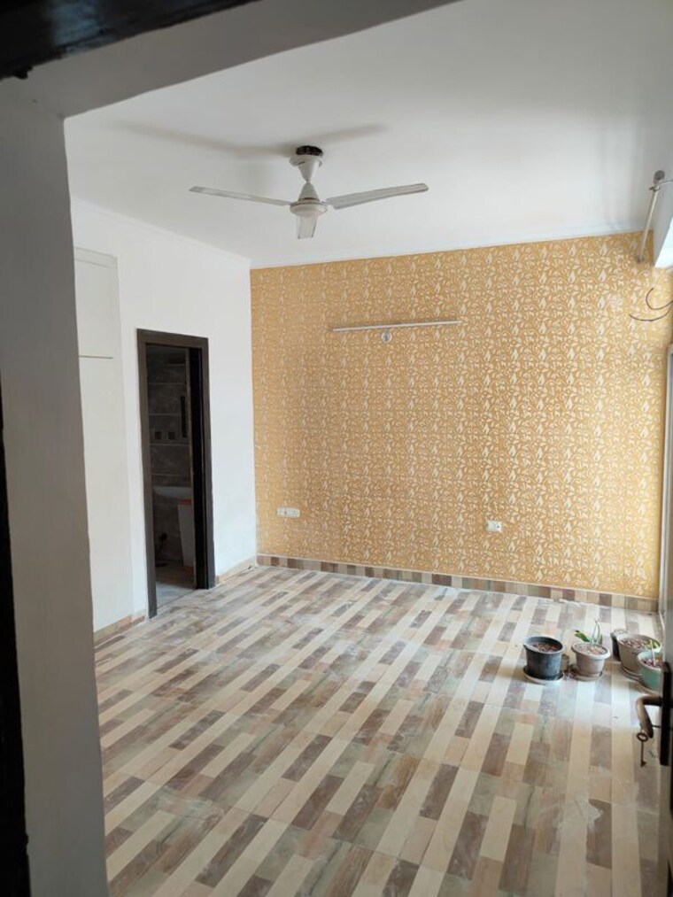 Bedroom, amrapali-crystal-homes 3 Bedroom 1375 Sq.Ft. Apartment In Sector 76 Noida 10250365
