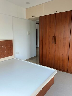 Bedroom in 2 BHK Apartment at VVA Park Vision, Matunga West – for Rent