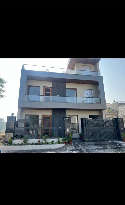 6 BHK + Store Room 200 Sq.Yd. Independent House in GMADA Eco City