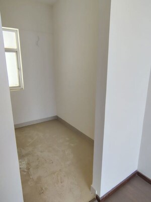 Room in 3 BHK Apartment at Pareena Coban Residences, Sector 99a – for Sale