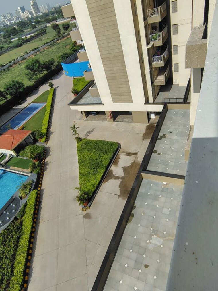 Balcony, pareena-coban-residences 3 Bedroom 1997 Sq.Ft. Apartment In Sector 99a Gurgaon 10250434