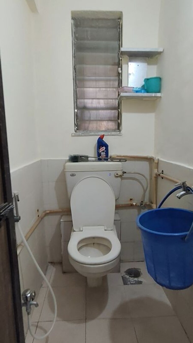 Bathroom, sai-krupa 1 Bedroom 425 Sq.Ft. Apartment In Parel Mumbai 10250500
