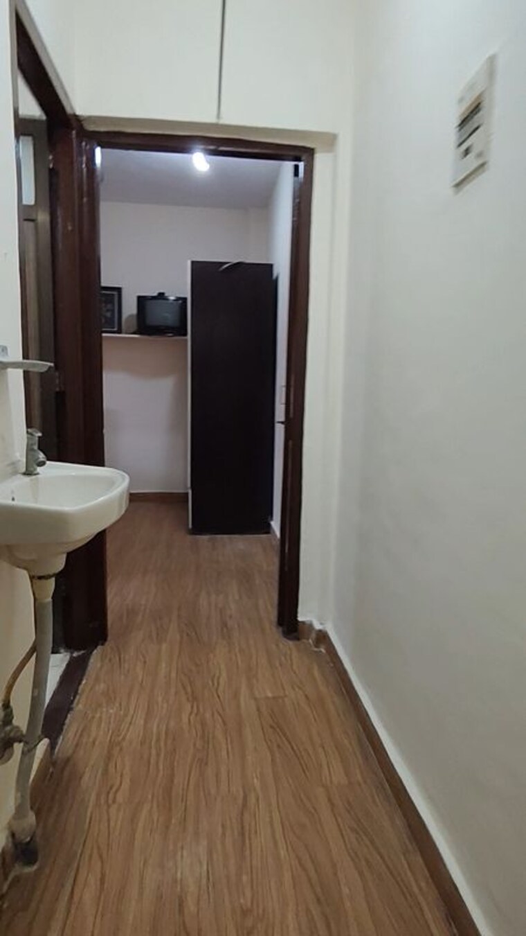 Bathroom, sai-krupa 1 Bedroom 425 Sq.Ft. Apartment In Parel Mumbai 10250500