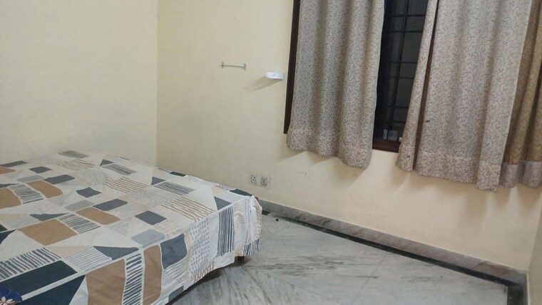Bedroom, sector 33 2 Bedroom 2100 Sq.Ft. Builder Floor In Sector 33 Chandigarh 10250465