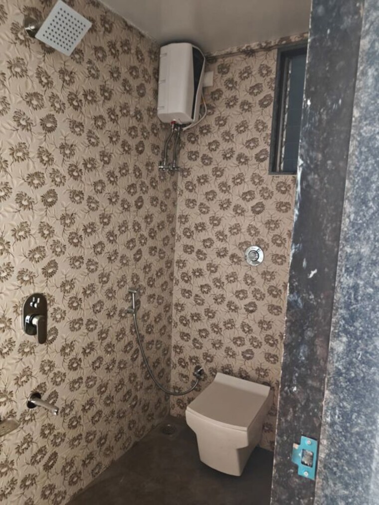 Bathroom, hatdia-ison-height 2 Bedroom 720 Sq.Ft. Apartment In Lower Parel Mumbai 10250536