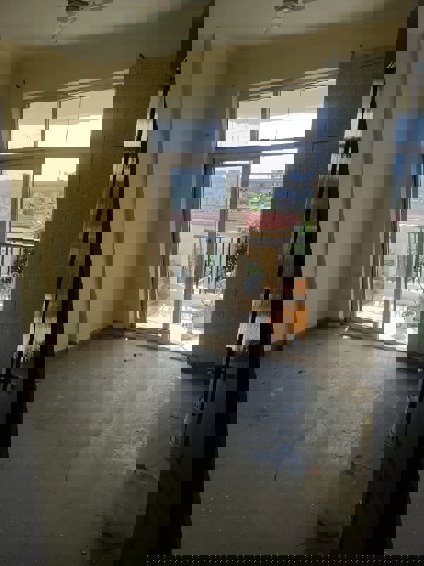 3.5 BHK + Servant Room 1835 Sq.Ft. Apartment in Amrapali Silicon City