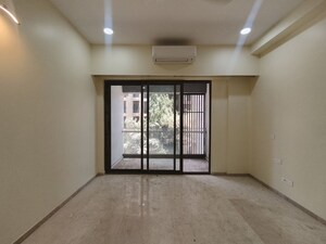 2.5 BHK Apartment For Rent in Adani Ten BKC, Bandra East