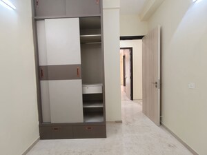 Room in 2.5 BHK Apartment at Adani Ten BKC, Bandra East – for Rent