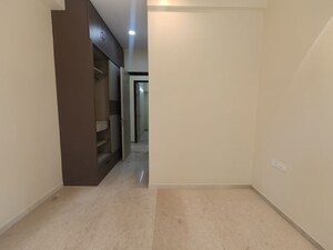 Room in 2.5 BHK Apartment at Adani Ten BKC, Bandra East – for Rent