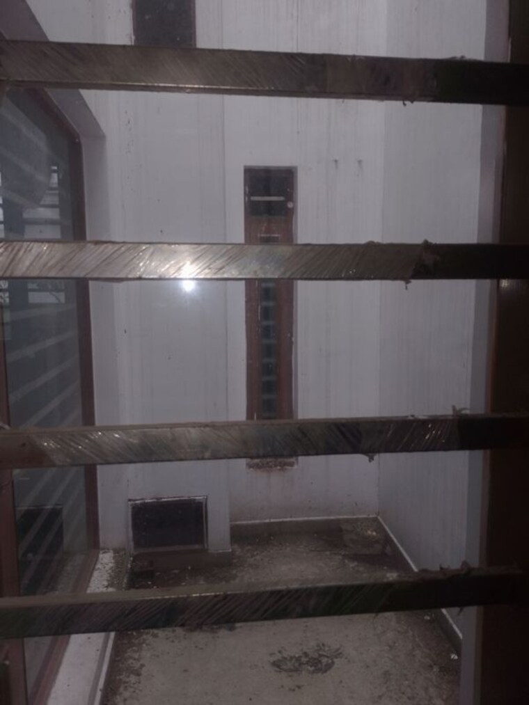 undefined, ludhiana chandigarh hwy 5 Bedroom 400 Sq.Yd. Independent House In LudhianA Chandigarh Hwy Mohali 10250563