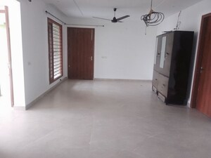Building Lobby in 5 BHK Independent House at LudhianA-Chandigarh Hwy – for Rent