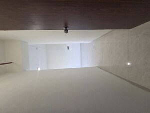 Room in 2 BHK Apartment at Unnat Nagar – for Rent