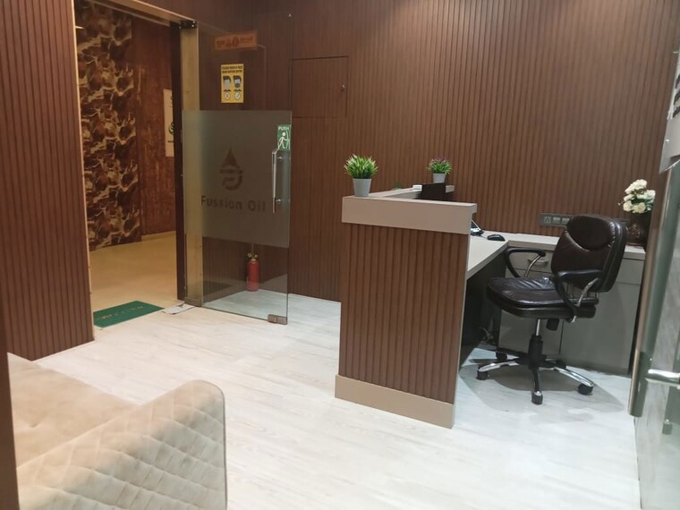 Team Area, metro-fairmount Commercial Office Space 2000 Sq.Ft. In Sanpada Navi Mumbai 10250571